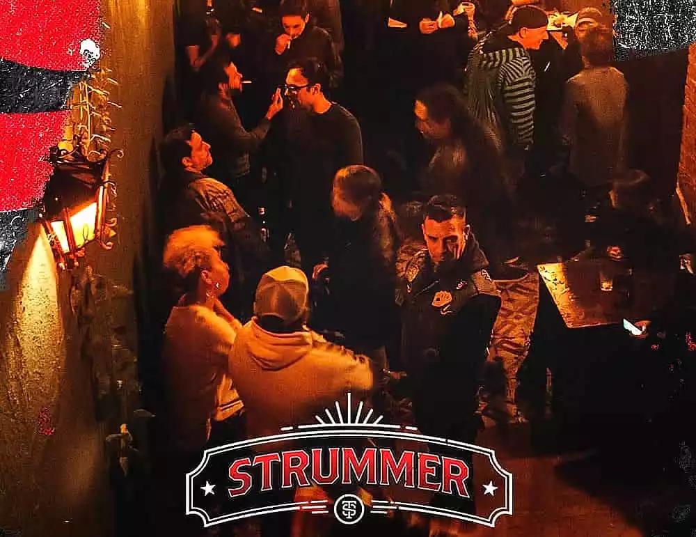 Strummer Bar