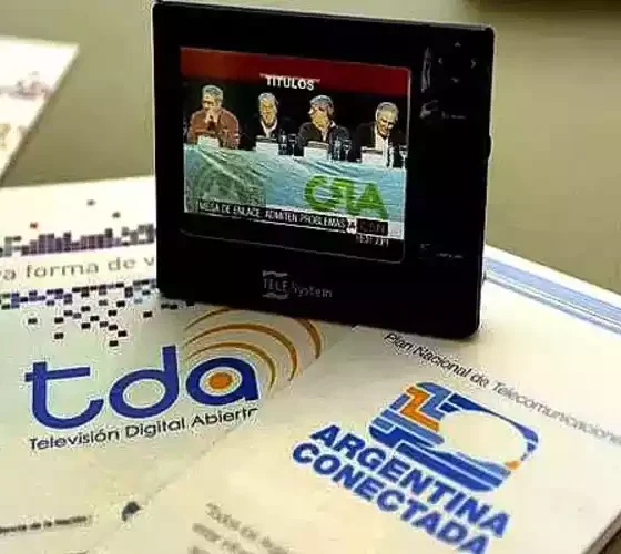 Suspenden todos los contenidos digitales de medios públicos 40 Suspenden todos los contenidos digitales de medios públicos