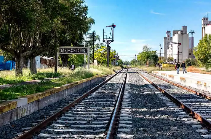 "Jornada Cultural" en defensa del Tren Sarmiento 35 tren sarmiento sin mantenimiento