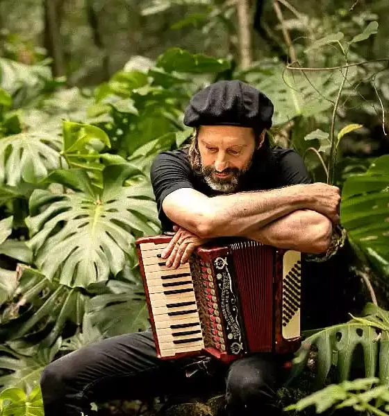 Spasiuk llega al Teatro Ópera La Plata 36 Spasiuk llega al Teatro Ópera La Plata
