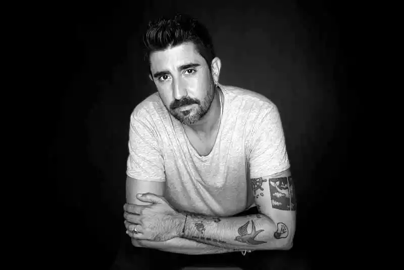 Alex Ubago vuelve en Septiembre con su gira "20 Años"
