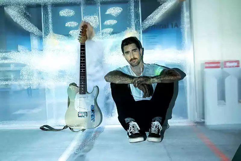 Alex Ubago vuelve en Septiembre con su gira "20 Años"