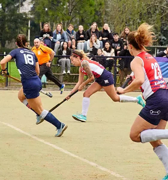 Categórico triunfo de los equipos de hockey del LRC 40 LRC hockey A San Andres