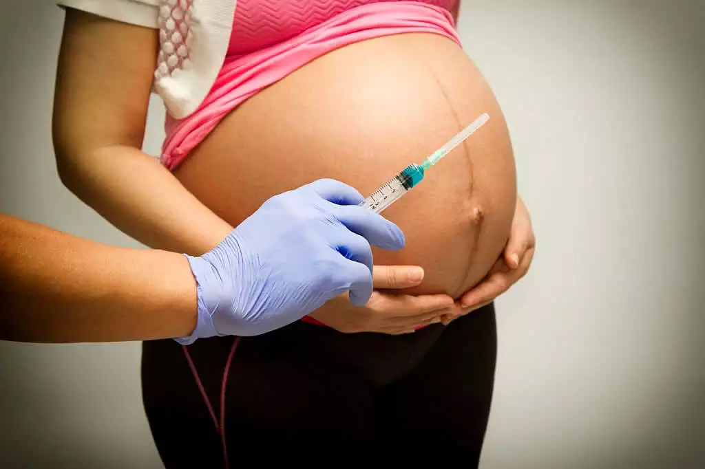 Prorrogan la vacunación contra la bronquiolitis 31 Bronquiolitis en embarazadas