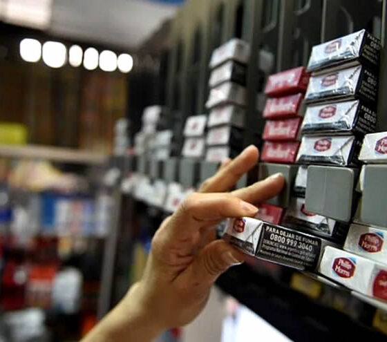 Cigarrillos: Aumenta un 10% solo la línea Philip Morris 32 cigarrillos