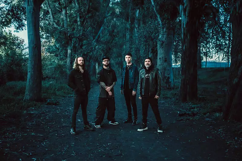 Arde la Sangre lanza "Pase lo Que Pase", su segundo disco 33 pase lo que pase