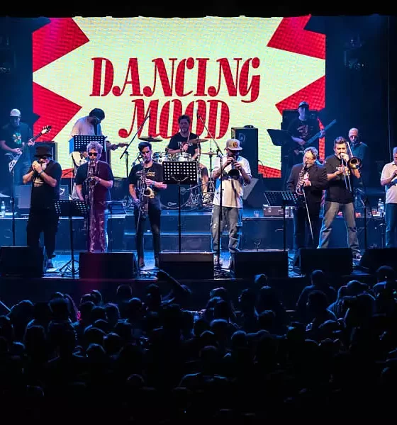 El Dancing Mood presenta "Forever" en La Plata 40 Dancing Mood presenta Forever