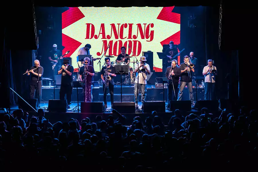 El Dancing Mood presenta "Forever" en La Plata 39 Dancing Mood presenta Forever