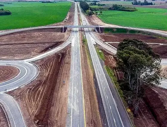 Nación no terminará la obra de la ruta 7 en Chacabuco y se viene el peaje 32 Nación no terminará la obra de la ruta 7