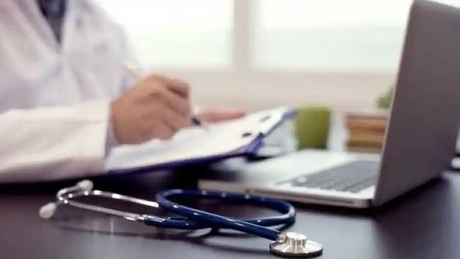 El Gobierno eliminó aranceles en trámites para profesionales de la salud 31 trámites para profesionales de la salud