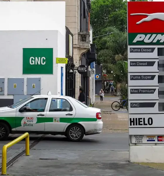 Las petroleras privadas comienzan a remarcar sus combustibles 32 petroleras privadas comienzan a remarcar sus combustibles