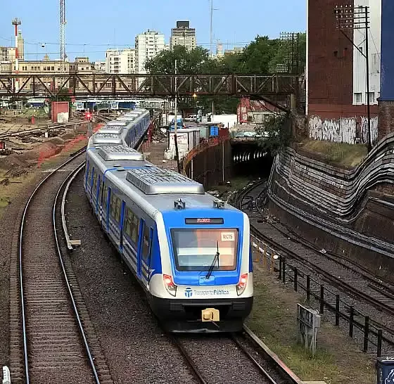 Quitan la concesión de la línea Sarmiento