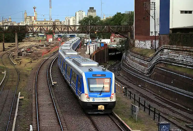 Quitan la concesión de la línea Sarmiento
