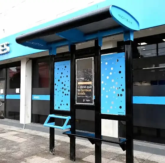 Instalan nuevos refugios en paradas de colectivos 36 nuevos refugios en paradas de colectivos