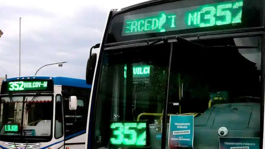 el transporte que conecta Mercedes, Suipacha, Chivilcoy y Alberti