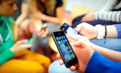 regulan el uso de pantallas en escuelas