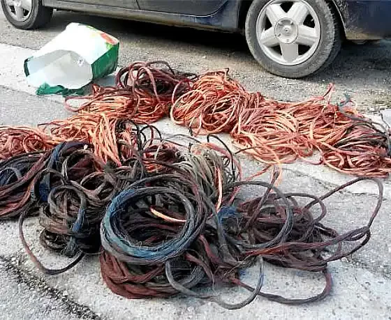 4 detenidos por robo de cables en Luján 32 robo de cables