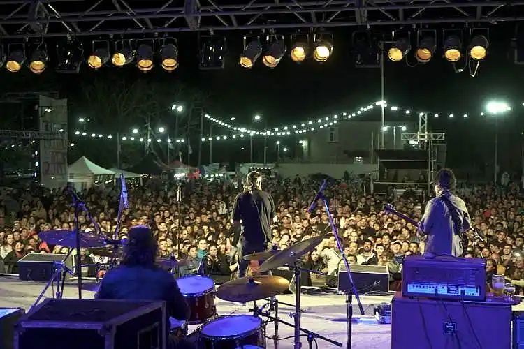 La capital del sonido: Mercedes vibrará con dos días de puro Rock 31 Mercedes vibrará con dos días de puro Rock