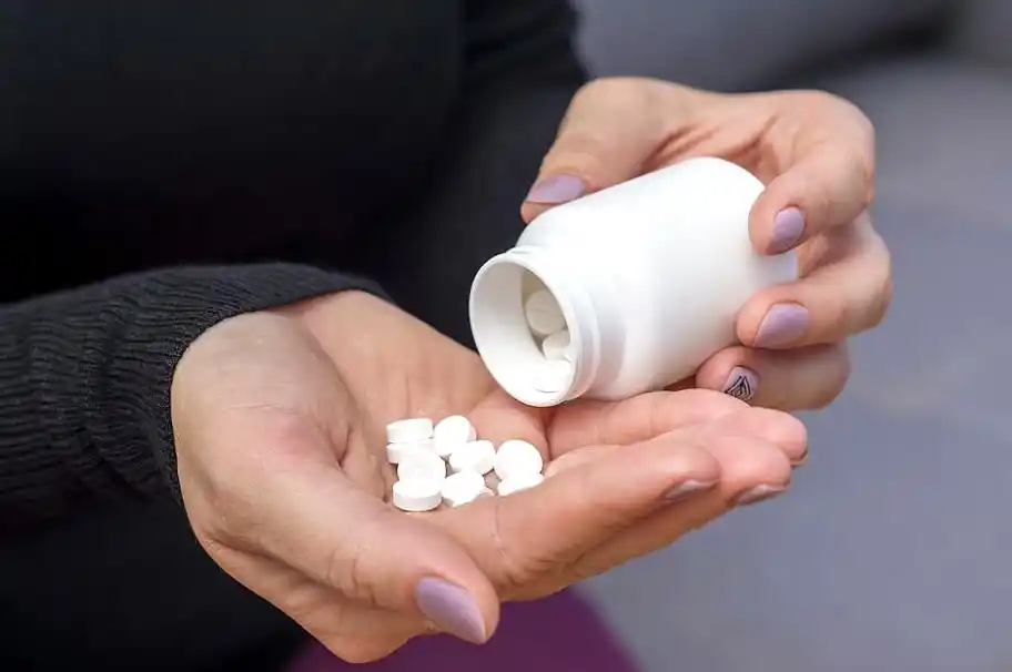 Advierten consecuencias si abusas del paracetamol