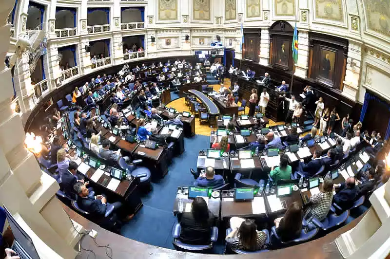 Avanza una reforma clave en la adopción bonaerense con procesos más ágiles 35 Diputados-bonaerenses-en-sesion