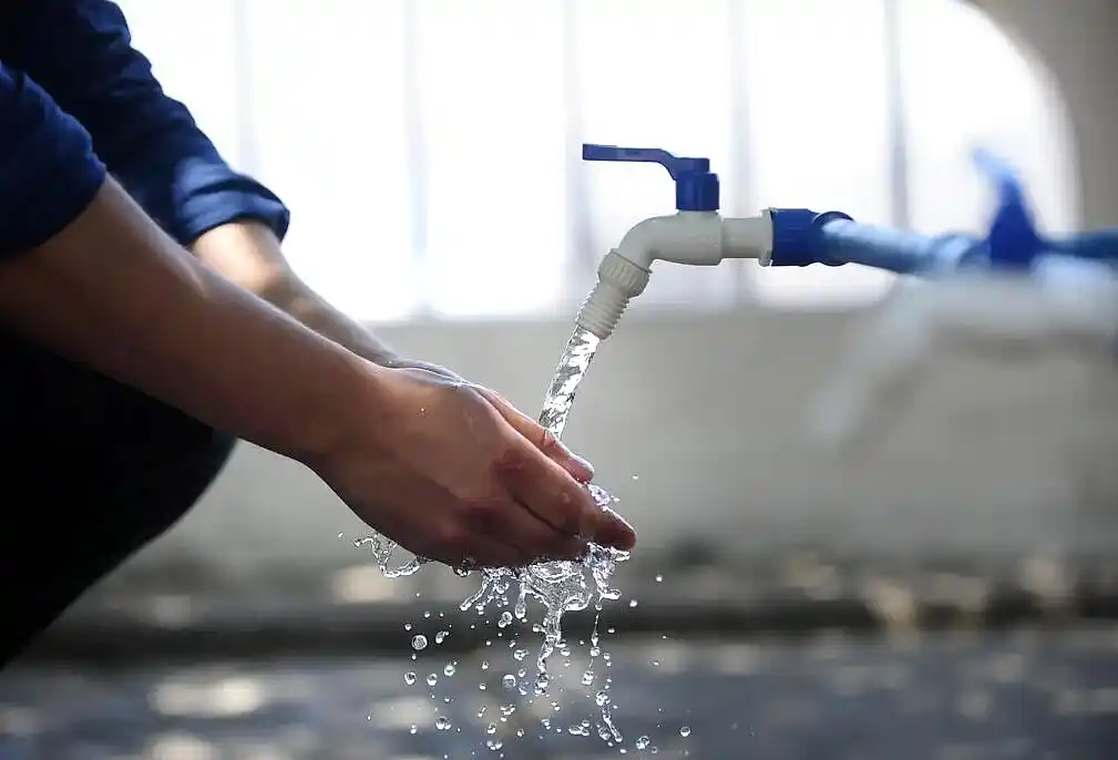 piden regular el consumo de agua potable