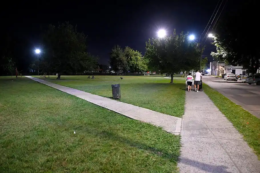 Avanzan las tareas de reconversión del alumbrado público 31 Luminarias y Alumbrado público