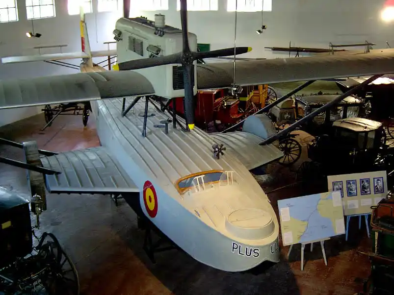 Plus Ultra centenario