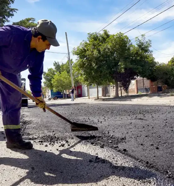 Continúan las obras del Plan Integral de Bacheo en hormigón en Luján 32 Plan de bacheo en calles