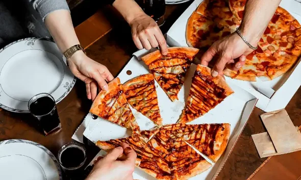 Noche de las Pizzerías