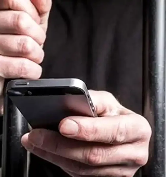 Proponen prohibir celulares en las cárceles