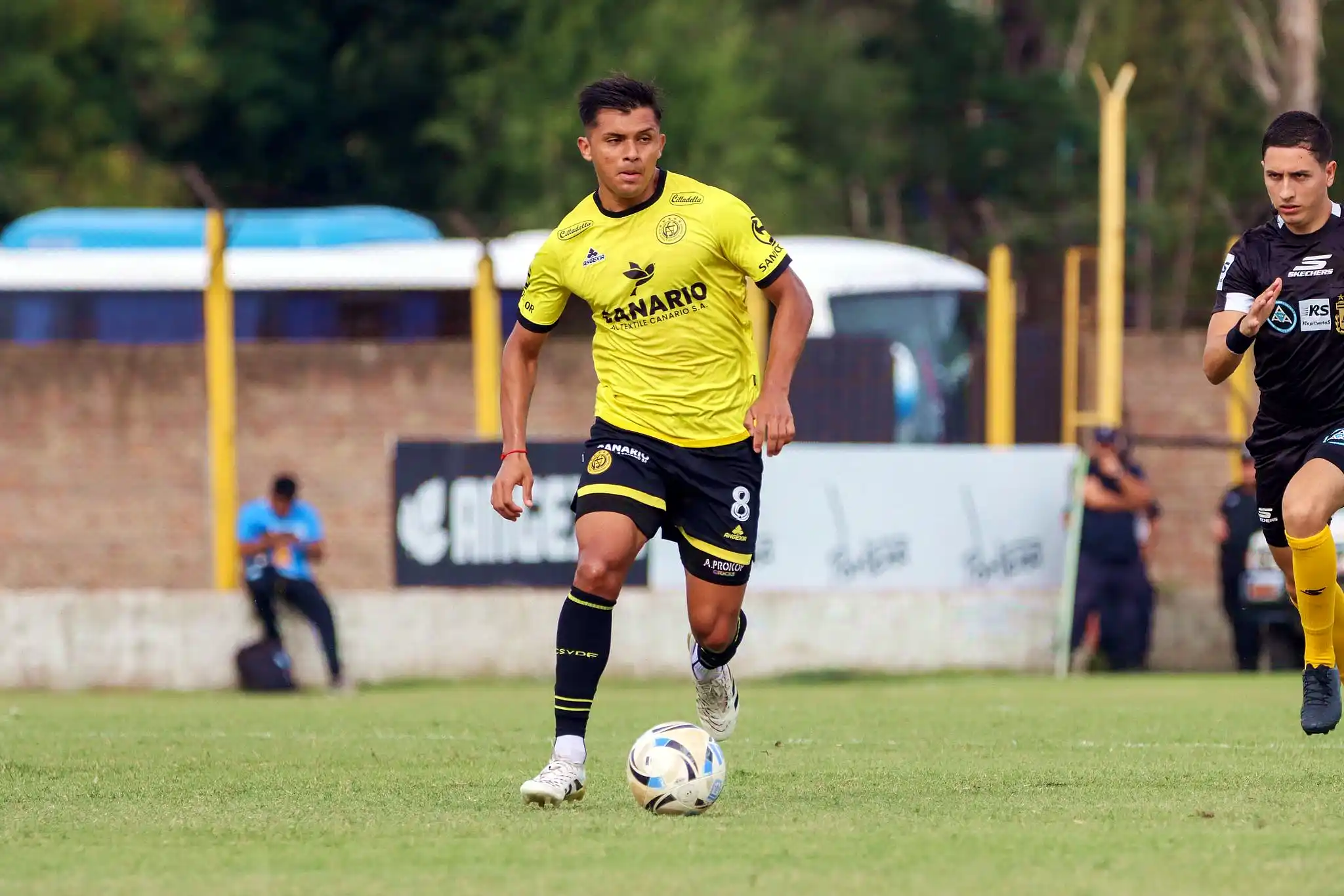 Flandria fue goleado 4 a 1 por Villa San Carlos en el Carlos V 37 Flandria fue goleado 4 a 1