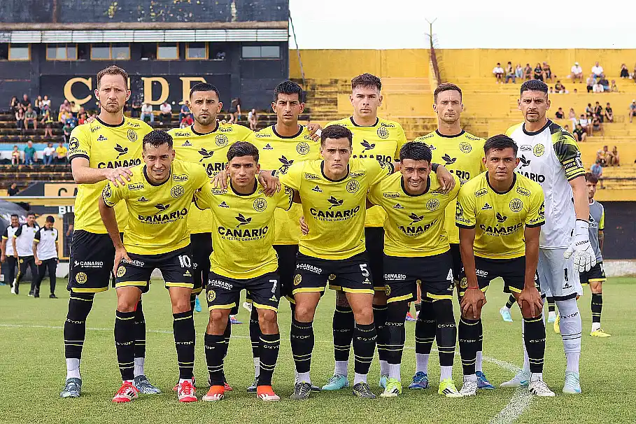Flandria fue goleado 4 a 1