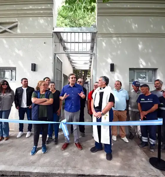 Inauguración baños Carlos Keen