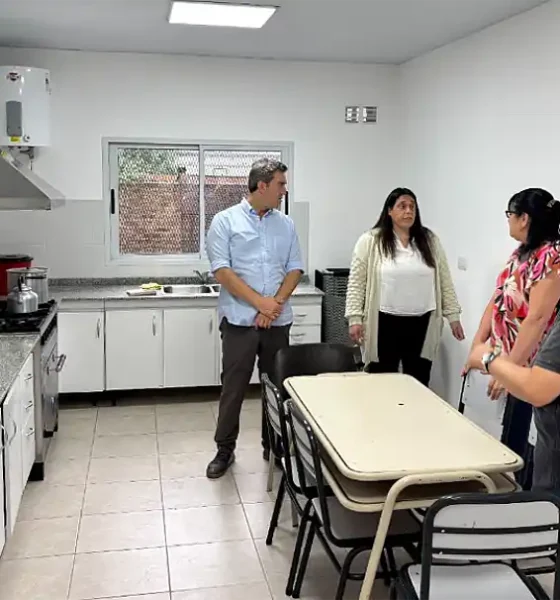 escuelas con nuevo mobiliario escolar