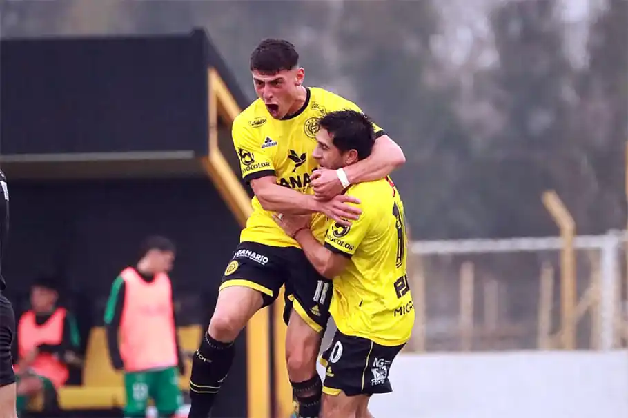Flandria sufrió, reaccionó y festejó en el último minuto