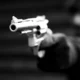 Motochorros balean a repartidor