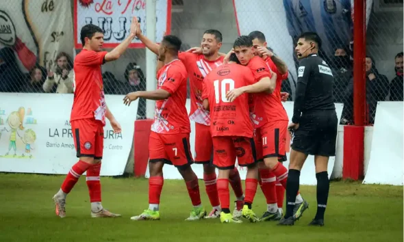 Torlaschi en el club luján