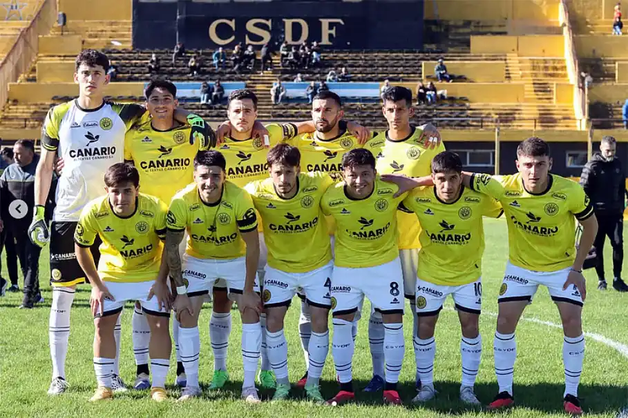 Flandria empató con UAI Urquiza y sumó un punto clave en la permanencia 37 Flandria grupo