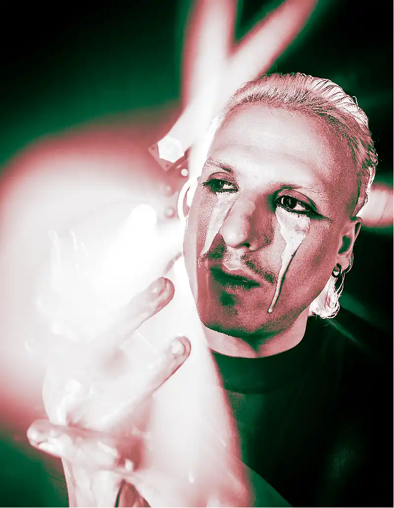 Algo Ritmo: Ignicio estrena un EP electro-pop sobre la era digital 39 Una producción audiovisual integral