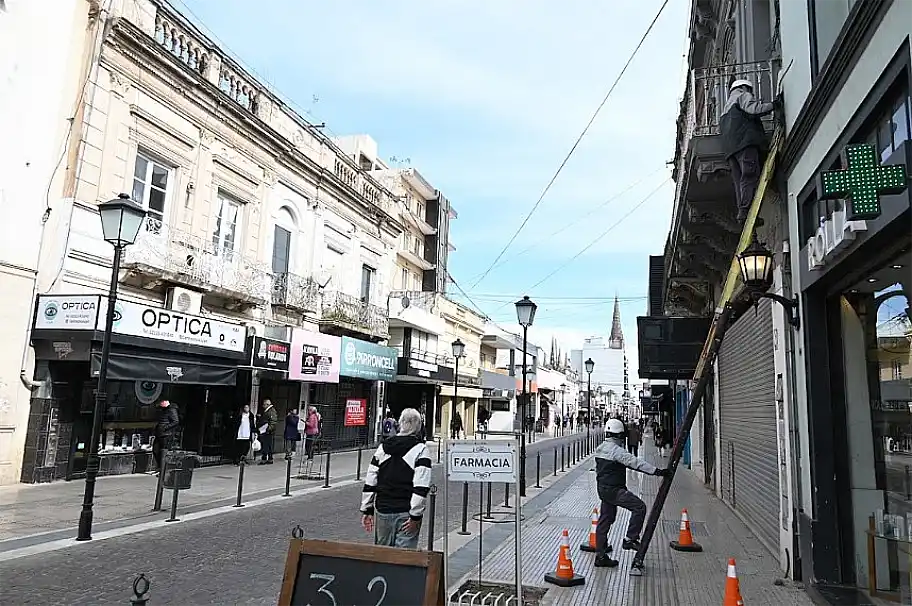 Luján busca retirar el cableado del centro de instalaciones en desuso 36 Retiro Cableado Centro