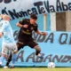 Flandria perdió en el final ante Villa San Carlos