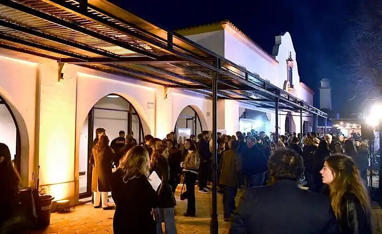 Entre Puentes crece y suma sectores de La Cúpula