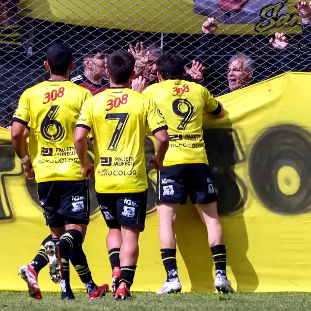 Flandria le ganó a CADU con un gol de Matías Donato 37 Flandria le ganó a CADU
