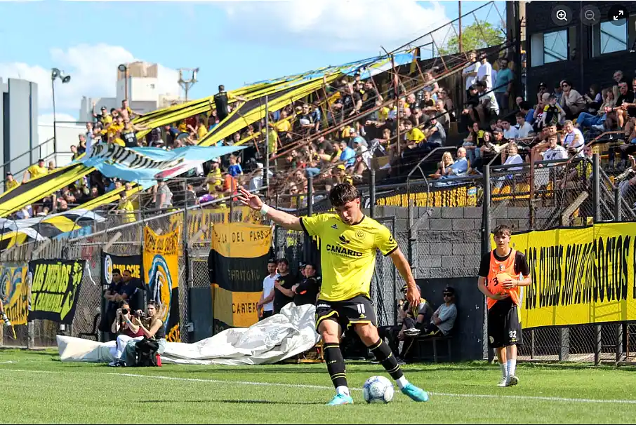 Flandria igualó 1 a 1 y sigue en carrera en la Primera B 34 Flandria igualó 1 a 1